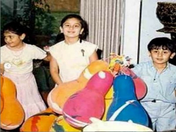 Ranbir Kapoor, Kareena Kapoor Khan and Riddhima Kapoor (Image courtesy: Instagram)