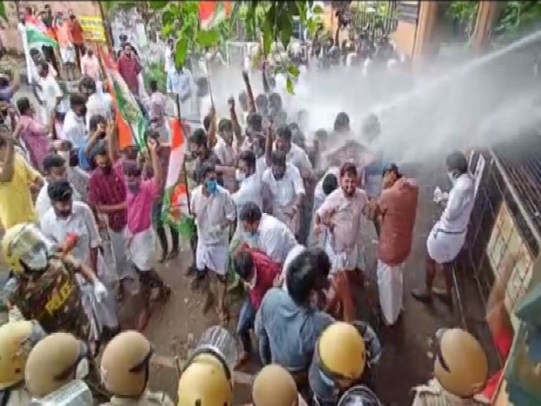 Youth Congress workers protesting in Malappuram (Photo/ANI)