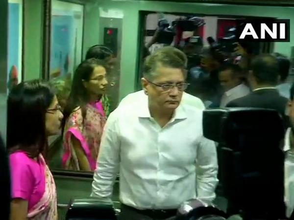 Chandha Kochhar and her husband Deepak Kochhar arriving at ED office in Delhi on Tuesday.