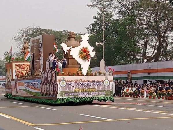 Netaji Subhas Chandra Bose tableau in Kolkata Republic Day parade. (ANI/photo)