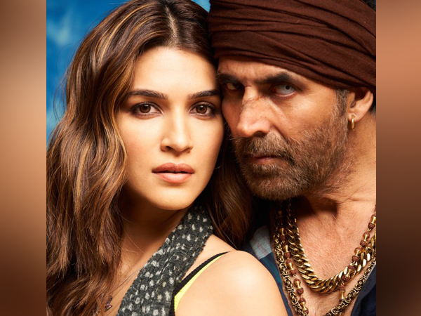 Kriti Sanon and Akshay Kumar's look from 'Bachchan Pandey' (Image source: Instagram)