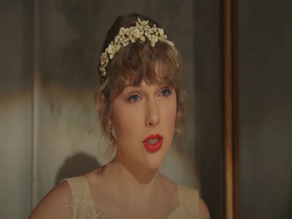 Musician Taylor Swift (Image Source: YouTube)