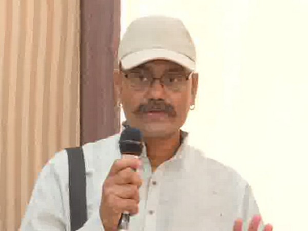 Malegaon bomb blast accused Sameer kulkarni speaking at a press conference in Pune on Sunday Photo/ANI.