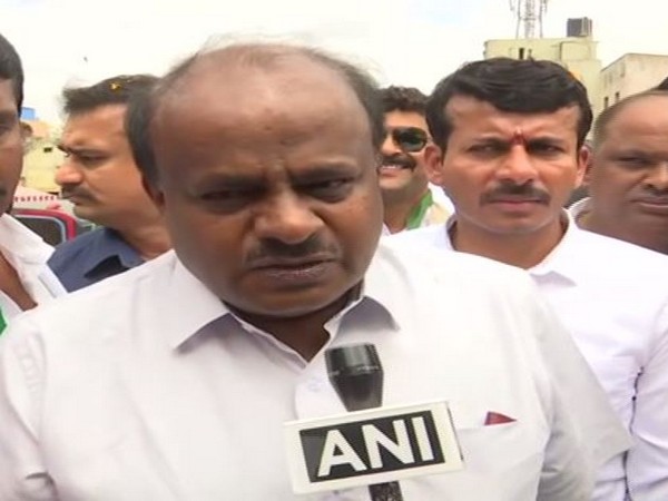 HD Kumaraswamy talking to ANI in Bengaluru on Monday 