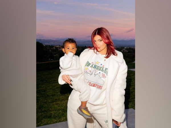 Kylie Jenner with Stormi (Image source: Instagram)