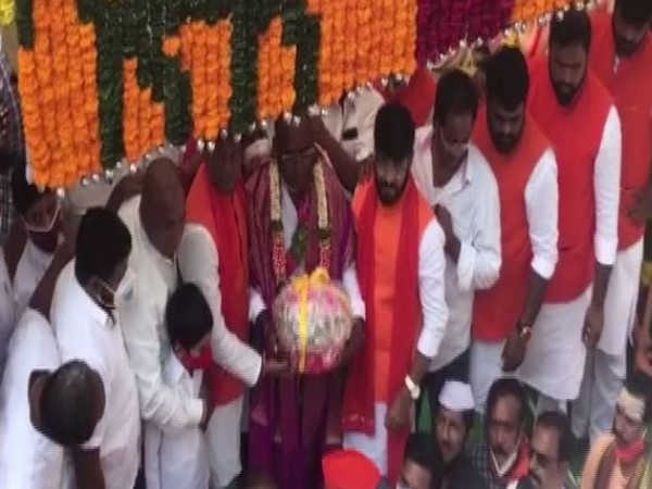 The practice of auctioning the 'laddu', which is considered auspicious by people of the area was started in the year 1994. (Photo: ANI)
