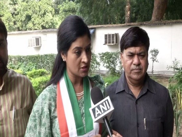 Former AAP MLA Alka Lamba speaking to ANI after joining Congress  in New Delhi on Saturday. Photo/ANI