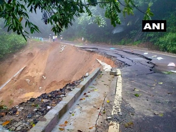 Virajpet-Kerala road was closed due to landslide on Monday. Photo/ANI