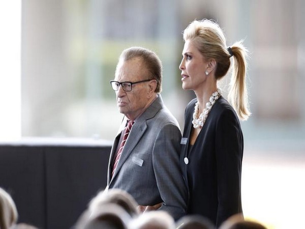 Larry King along with wife Shawn Southwick King