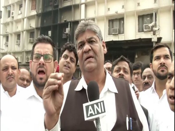 Mukesh Jain, lawyer at Tis Hazari Court, speaking to ANI in New Delhi on Wednesday. Photo/ANI