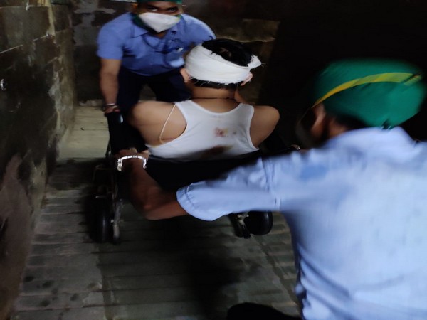 Lawyer attacked in mumbai taken on wheelchair 