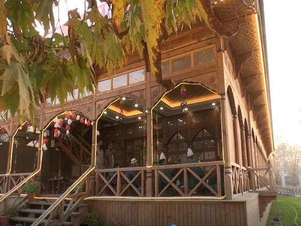 The restaurant was opened by the tourism department a couple of weeks ago for visitors on the banks of Jhelum at Zero Bridge in Srinagar.