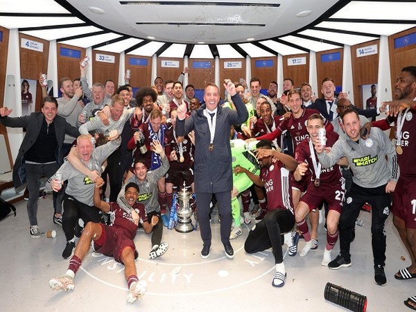 Leicester City beat Chelsea 1-0 to win FA Cup (Image: Leicester City's Twitter)