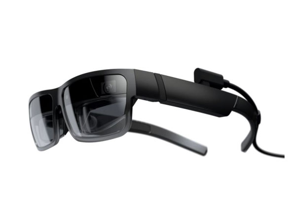 Lenovo's 'ThinkReality A3' AR glasses