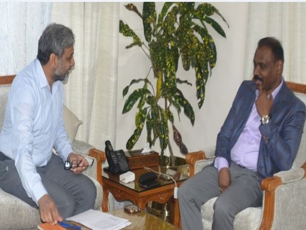 L-G Girish Chandra Murmu, right, meeting Principal Secretary, Home, Shaleen Kabra here in Jammu on Monday. Photo/ANI
