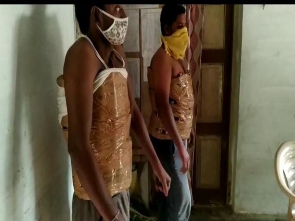 Two persons have been arrested for allegedly smuggling liquor bottles from Telangana to Andhra Pradesh. (Photo/ANI)