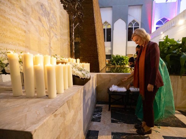 UK Foreign Secretary Liz Truss on Saturday laid wreath at the Taj Mahal Palace Hotel in Mumbai