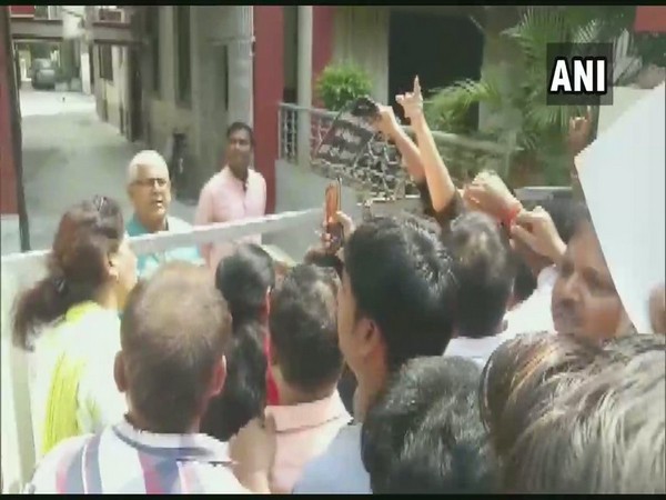 Locals protested outside the residence of Deputy CM Sushil Kumar Modi in Patna
