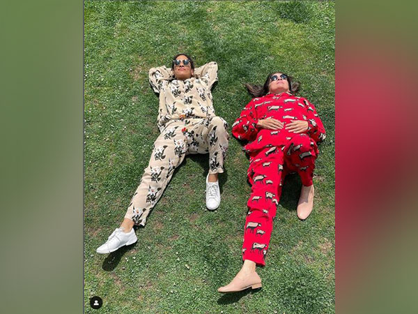 Neena Gupta with daughter Masaba Gupta (Image source: Instagram)