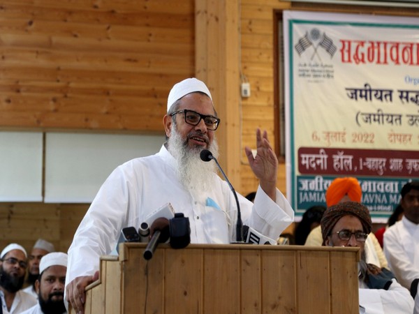 Maulana Mahmood Madani addresses during 