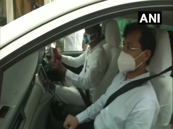 A visual of Tukaram Mundhe as he left the NMC office. (Photo/ANI) 