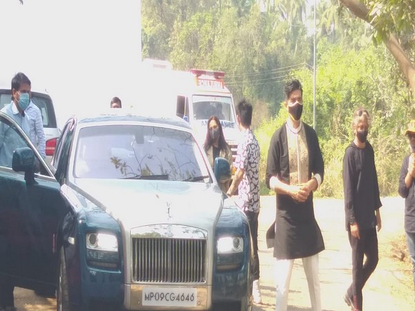 Manish Malhotra outside Varun Dhawan, Natasha Dalal's wedding venue