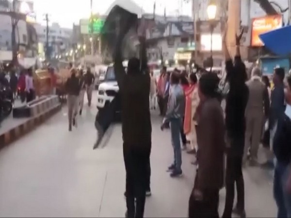 Black flags shown to Mamata Banerjee in Varanasi (Photo/ANI)