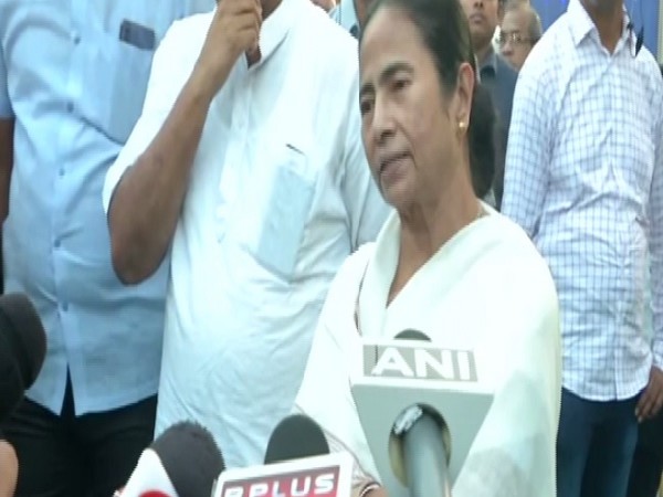 West bengal chief Minister Mamata Banerjee speaking to media in Kolkata on Saturday. 