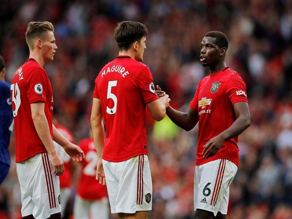 Manchester United trounced Arsenal by 4-0 in the Premier League game on Sunday. 