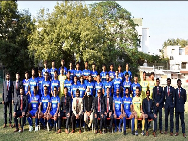 Sudeva Delhi FC with Delhi Deputy CM Manish Sisodia (Image: AIFF)