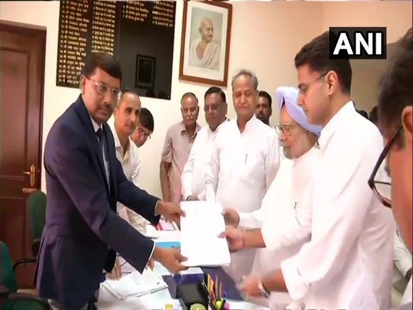 Former PM Manmohan Singh filling nomination in Jaipur, Rajasthan.