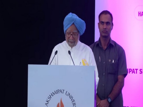 Former Prime Minister Manmohan Singh addressing students at Laxmipat University, Jaipur, Rajasthan on Saturday. Photo/ANI