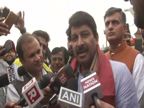 Delhi BJP chief Manoj Tiwari speaking to reporters in the national capital on Sunday. Photo/ANI