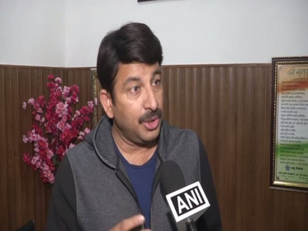 Delhi BJP chief Manoj Tiwari speaks to ANI in Delhi on Saturday [Photo/ANI]