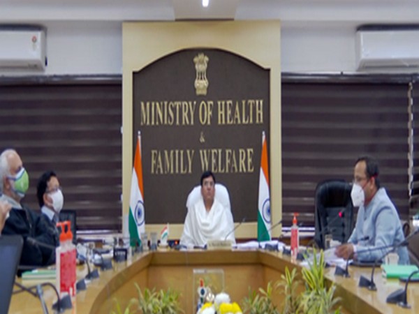 Mansukh Mandaviya meeting with senior health officials (file photo)