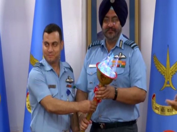 IAF chief BS Dhanoa (right)