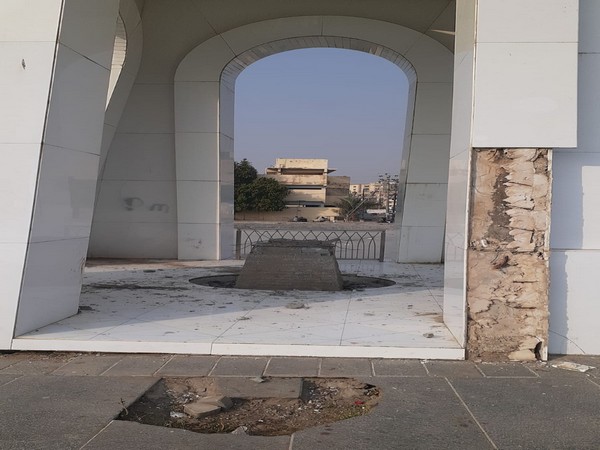 Martyrs' Monument at the Jinnah Ground in Karachi.