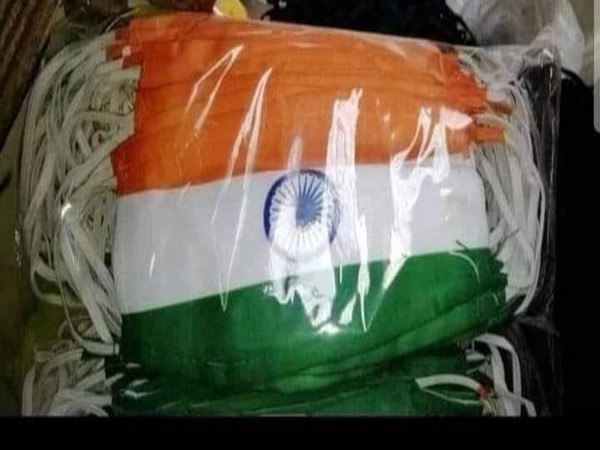 Tricolor masks (Photo credit: Twitter)