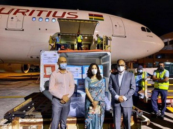 Commercial supply of 200,000 doses of 'Made in India' vaccines was handed over to Mauritius (Pic credit: India in Mauritius Twitter)