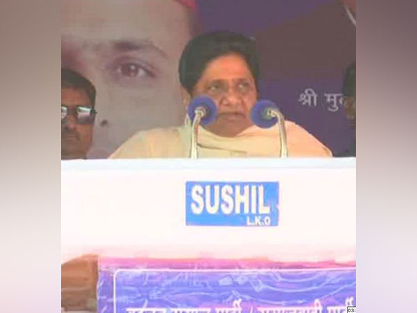 BSP chief Mayawati addressing election rally at Mau on Wednesday