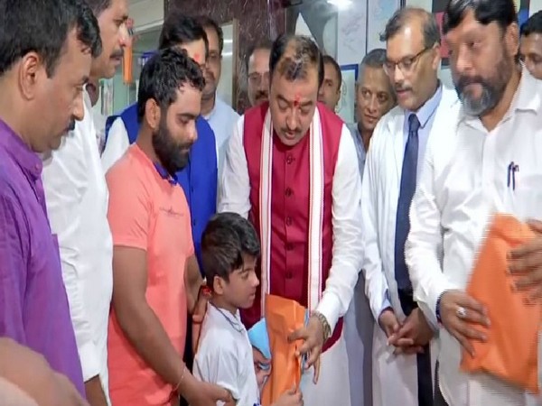 Rani Laxmi Bai's memorial lies neglected on her birth anniversary