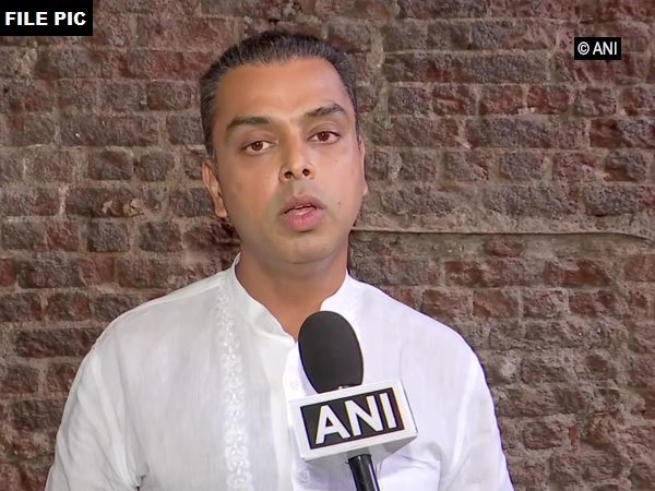  Congress leader Milind Deora (File photo)