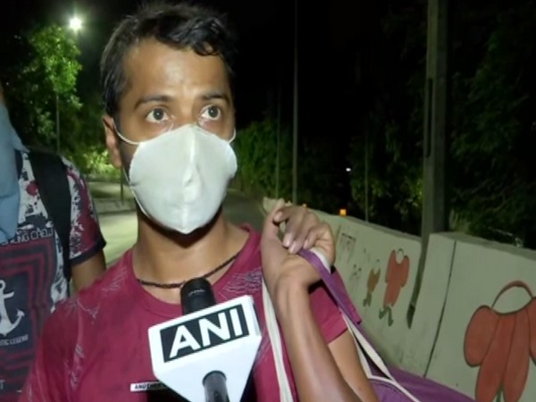 Rajesh, one of the migrant labourers, speaking to ANI. Photo/ANI