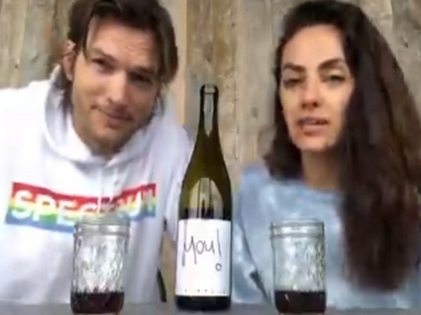 Actors Ashton Kutcher and Mila Kunis (Image Source: Twitter)