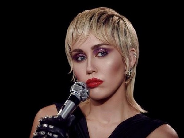 Miley Cyrus (Image courtesy: Instagram)