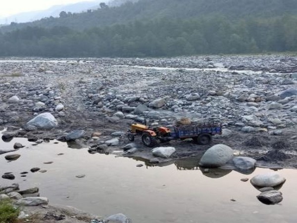 Himachal Pradesh Police issued eight challans under the Mining Act today morning. (Photo/ANI)