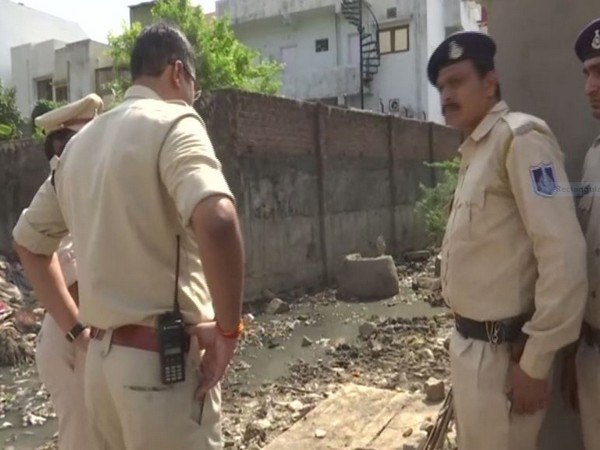 Police personnel at the spot in Bhopal on Sunday. (ANI/Photo)