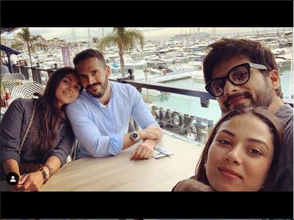 Noor Wadhwani, Mohnish Wadhwani, Shahis Kapoor and Mira Rajput Kapoor