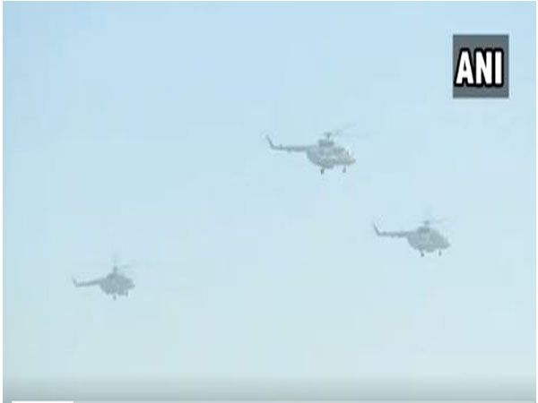 IAF Chief BS Dhanoa pays tribute to Kargil bravehearts by flying a ‘Missing Man’ formation at Sarsawa base in Uttar Pradesh. 