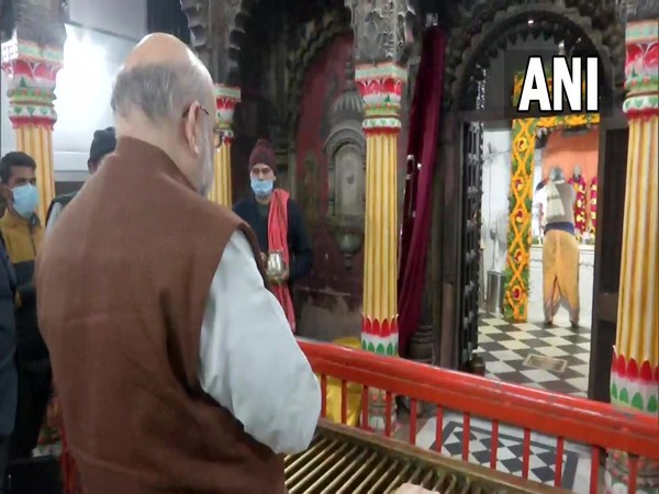 Union Home Minister Amit Shah offers prayer at Sankat Mochan Temple in Varanasi (Photo/ ANI)